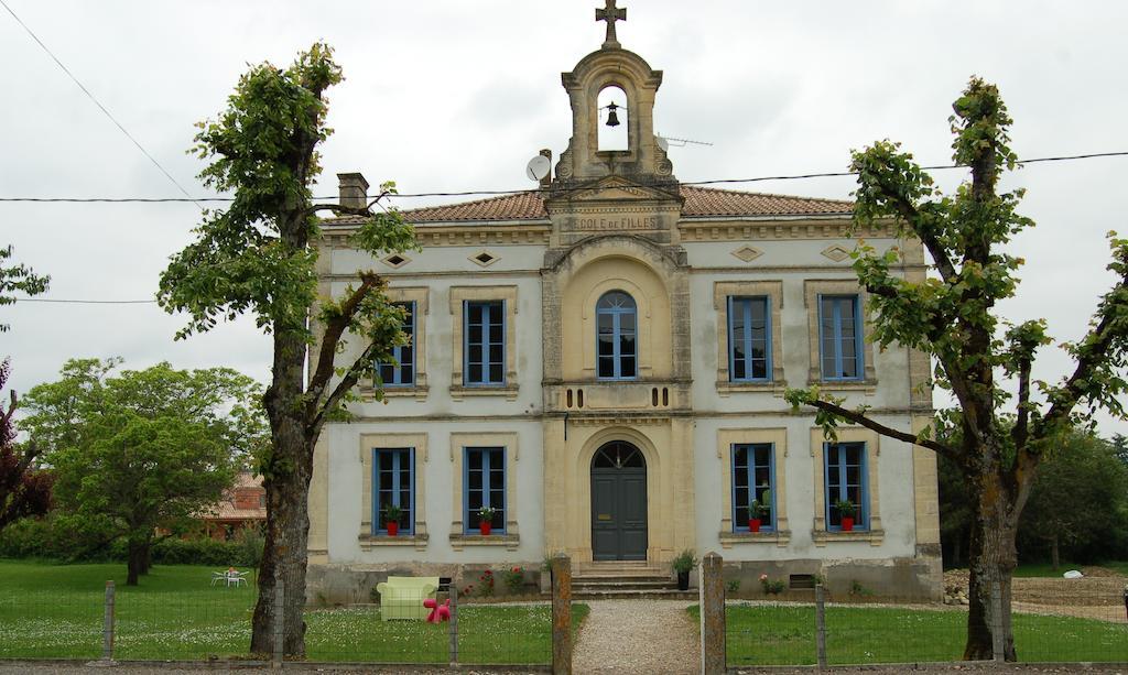 Bed and Breakfast La Vieille Ecole à Bourgougnague Extérieur photo