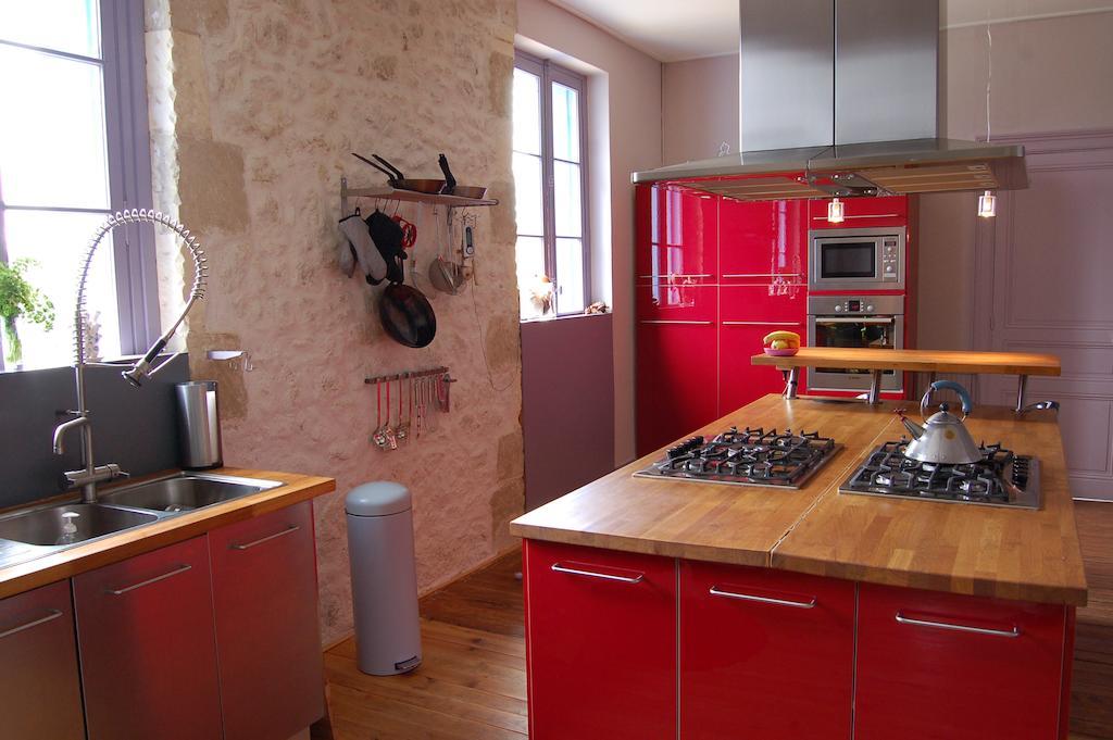 Bed and Breakfast La Vieille Ecole à Bourgougnague Extérieur photo